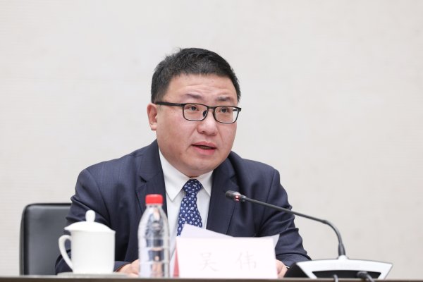 配资好评股票配资网站 上海市委常委、常务副市长吴伟答上证报: 围绕企业“出海”新需求 持续提升跨境投融资便利化水平